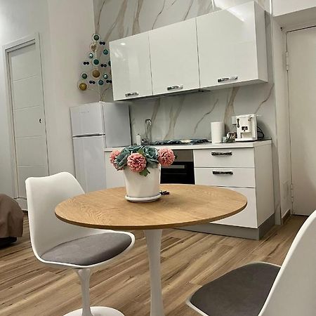 Guest House Napul'E 那不勒斯 外观 照片